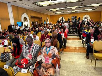 L’Union nationale des femmes sahraouies prend part à Caracas à une réunion mondiale sur les alternatives sociales