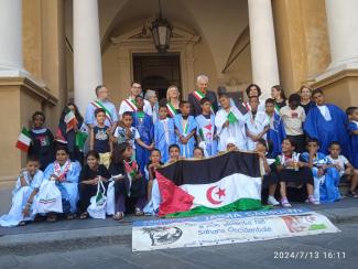 إيطاليا : رئيس ولاية ريجيو ميليا يستقبل مجموعة من الأطفال الصحراويين 