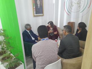 السفير الصحراوي بالجزائر يتحادث مع الوزيرة الجزائرية للبيئة والطاقات المتجددة