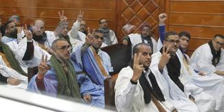 الأسرى المدنيون الصحراويون مجموعة أگديم إزيك يضربون إنذاريا عن الطعام بمختلف السجون المغربية 