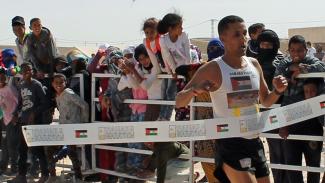 العداء الصحراوي صلاح اميدان يعرب عن أمله في أن يحقق الرياضيون الصحراويون نتائج ايجابية في تظاهرة صحرا ماراتون 